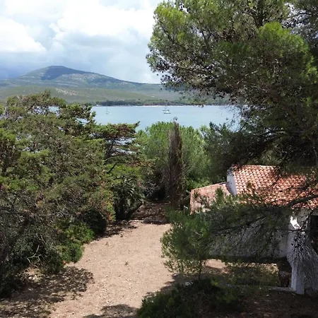 Laura By Wonderful Italy * Alghero